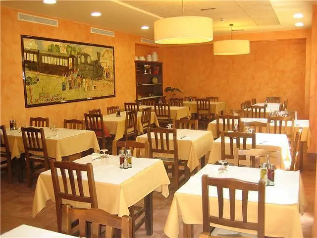 Hostal El Carril Llagostera Guest house